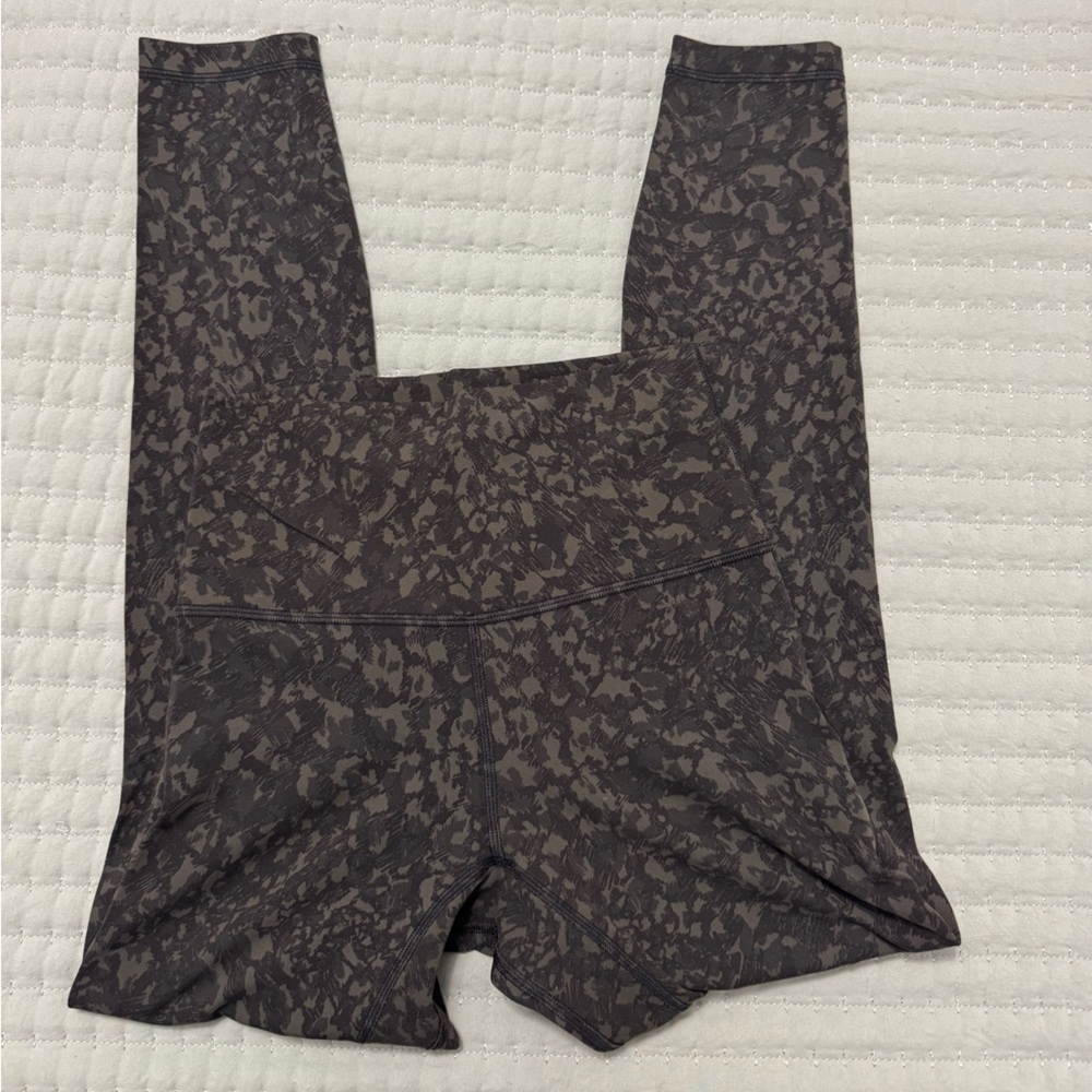 Lululemon Align Pant II 25"
Wild Thing Camo Dark Olive Multi